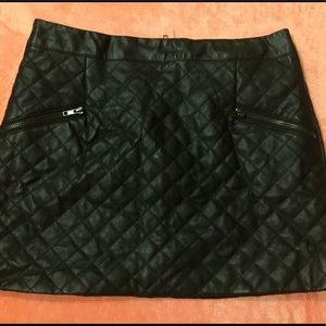 Connection 18 Faux Leather quilted skirt